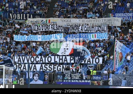 Rom, Latium. Oktober 2024. Lazio-Fans beim Spiel der Serie A zwischen Lazio und Genua im Olympiastadion, Italien, 27. Oktober 2024. Gutschrift: massimo insabato/Alamy Live News Stockfoto