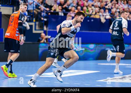 Tim Suton (TBV Lemgo Lippe, #23) jubelt nach Torerfolg / Tor GER, TBV Lemgo Lippe vs. Rhein-Neckar Loewen, Handball, 1. Bundesliga, 8. Spieltag, Spielzeit 2024/2025, 27.10.2024 Foto: Eibner-Pressefoto/Jan Rollinger Stockfoto