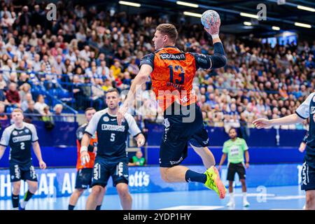 Lemgo, Deutschland. Oktober 2024. Sebastian Heymann (Rhein-Neckar Loewen, #13) im Torwurf GER, TBV Lemgo Lippe vs. Rhein-Neckar Loewen, Handball, 1. Bundesliga, 8. Spieltag, Spielzeit 2024/2025, 27.10.2024 Foto: Eibner-Pressefoto/Jan Rollinger Credit: dpa/Alamy Live News Stockfoto