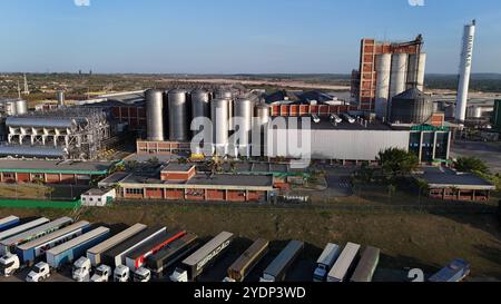 Heineken-Brauerei alagoinhas, bahia, brasilien - 25. oktober 2024: Luftaufnahme der Heineken-Brauerei in der Stadt Alagoinhas. ALAGOINHAS BAHIA BRASILIEN Copyright: XJoaxSouzax 251024JOA049 Stockfoto