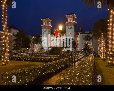 Das Lightner Museum, ehemals Hotel Alcazar, während der Nacht der Lichterfeier, St. Augustine, Florida, USA Stockfoto