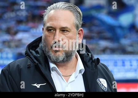 Bochum, Deutschland. Oktober 2024. Fußball 1. Bundesliga 8. Spieltag VfL Bochum - FC Bayern München am 27.10.2024 im Vonovia Ruhrstadion Bochum Ilja Kaenzig ( Sprecher der Geschaeftsfuehrung Bochum ) DFL-Vorschriften verbieten jede Verwendung von Fotografien als Bildsequenzen und/oder Quasi-Video. Foto: Revierfoto Credit: ddp Media GmbH/Alamy Live News Stockfoto