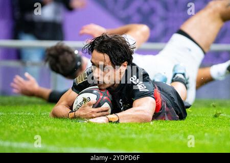 Toulouse, Frankreich. Oktober 2024. Ange Capuozzo aus Toulouse erzielte beim Spiel der besten 14 Rugby-union der französischen Meisterschaft zwischen Stade Toulousain und RC Toulon am 27. Oktober 2024 im Stadion de Toulouse in Toulouse, Frankreich - Foto Nathan Barange/DPPI Credit: DPPI Media/Alamy Live News Stockfoto