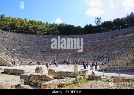 Das berühmte antike Theater des Asklepios-Heiligtums in Epidavros, Griechenland Stockfoto