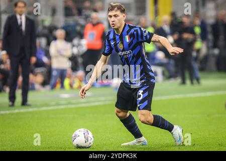 Mailand, Italien, Italien. Oktober 2024. Nicolo BARELLA von Inter Mailand während des Spiels der Serie A zwischen dem FC Internazionale und Juventus FC im San Siro Stadion am 27. Oktober 2024 in Mailand. (Kreditbild: © Matthieu Mirville/ZUMA Press Wire) NUR REDAKTIONELLE VERWENDUNG! Nicht für kommerzielle ZWECKE! Stockfoto
