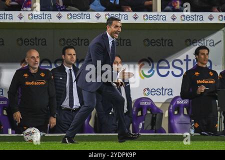 Cheftrainer Raffaele Palladino (Fiorentina) beim ACF Fiorentina vs AS Roma, Spiel der italienischen Fußball-Serie A in Florenz, Italien, 27. Oktober 2024 Stockfoto
