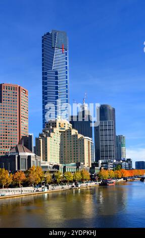 Melbourne, Australien - 14. Mai 2014: The 88 Geschichte Eureka Tower Gebäude, am Südufer des Flusses Yarra im Herbst. Das höchste Gebäude im Süden Stockfoto