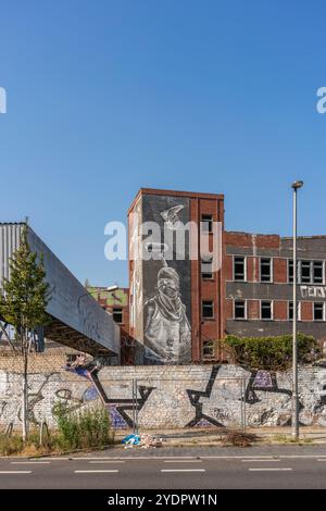 Rote Backsteinbauten der ehemaligen Bärenquell Brauerei - ein denkmalgeschütztes Gebäude in Berlin Niederschöneweide Obrikatstraße View, Deutschland, Erurope Stockfoto