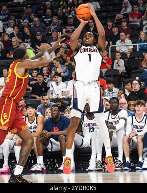 Menifee, Kalifornien, USA. Oktober 2024. Gonzaga Stürmer Michael Ajayi (1) versucht während des Spiels einen 3-Punkte-Sprungschuss. (Kreditbild: © Ardie Crenshaw/ZUMA Press Wire) NUR REDAKTIONELLE VERWENDUNG! Nicht für kommerzielle ZWECKE! Stockfoto