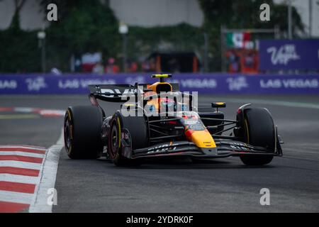 Sergio Checo Perez (Oracle Red Bull Racing, Mexiko, #11) im RedBull RB20, MEX, Formel 1 Weltmeisterschaft, Grand Prix von Mexiko City, Autodromo Hermanos Rodriguez, Rennen, 27.10.2024 Foto: Eibner-Pressefoto/Michael Memmler Stockfoto