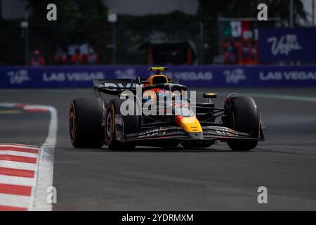 Mexiko-Stadt, Vereinigte Staaten. Oktober 2024. Sergio Checo Perez (Oracle Red Bull Racing, Mexiko, #11) im RedBull RB20, MEX, Formel 1 Weltmeisterschaft, Grand Prix von Mexiko City, Autodromo Hermanos Rodriguez, Rennen, 27.10.2024 Foto: Eibner-Pressefoto/Michael Memmler Credit: dpa/Alamy Live News Stockfoto