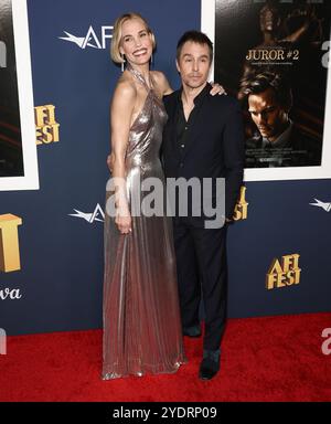 Hollywood, USA. Oktober 2024. Leslie Bibb, Sam Rockwell kommt bei der AFI fest World Premiere von JUROR #2 am Sonntag, den 27. Oktober 2024, im TCL Chinese Theater in Hollywood, KALIFORNIEN. (Foto: Juan Pablo Rico/SIPA USA) Credit: SIPA USA/Alamy Live News Stockfoto