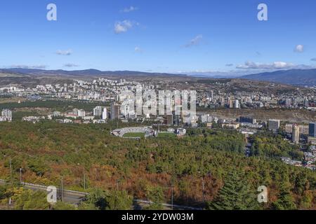 Blick auf neue Gegenden von Tiflis vom Turtle Lake, Georgien, Asien Stockfoto