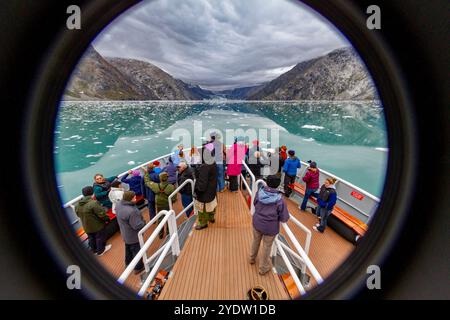 Die Lindblad Expeditions Schiff National Geographic Sea Bird ist im Glacier Bay National Park, UNESCO, Südost-Alaska, Vereinigte Staaten von Amerika Stockfoto