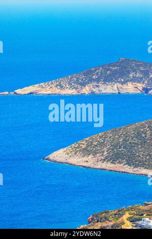 Platis Gialos Strand, Hochwinkelblick, Platis Gialos, Sifnos Insel, Kykladen, Griechische Inseln, Griechenland, Europa Stockfoto