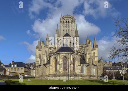 Coutances Cathedral ist eine gotische römisch-katholische Kathedrale, die von 1210 bis 1274 in der Stadt Coutances in der Normandie, Frankreich, Europa, erbaut wurde Stockfoto