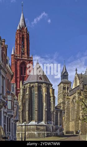 St. John's Cathedral im historischen Zentrum von Maastricht die gotische Kirche aus dem 13. Jahrhundert wurde mit roten Steinen erbaut, Niederlande Stockfoto