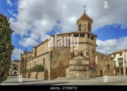 Die Kirche von San Pablo ist eine der ältesten in Ubeda, Spanien. Es wird angenommen, dass es seit der Westgotik gebaut wurde Stockfoto