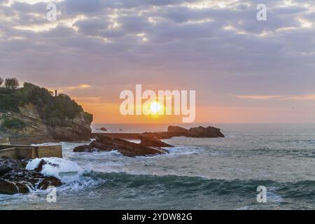 Sonnenuntergang im Golf von Biskaya in Biarritz, Frankreich, Europa Stockfoto