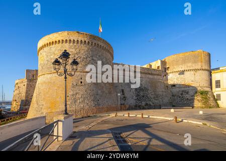 Schloss, Alter Hafen, Gallipoli, Lecce, Salento, Apulien, Italien, Europa Stockfoto