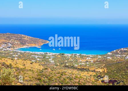 Platis Gialos Strand, Hochwinkelblick, Platis Gialos, Sifnos Insel, Kykladen, Griechische Inseln, Griechenland, Europa Stockfoto