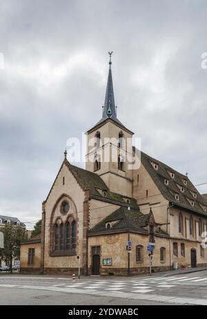 Die St. Nikolaus Kirche ist eine kleine gotische Kirche in Straßburg, Frankreich, Europa Stockfoto