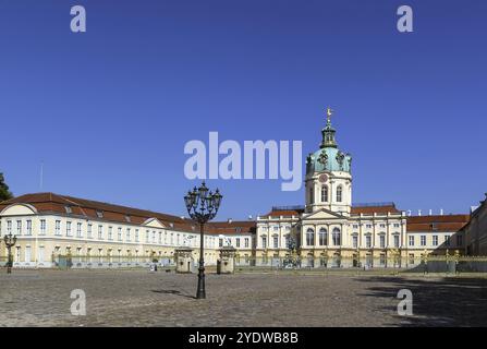 Schloss Charlottenburg ist das größte Schloss Berlins und die einzige erhaltene königliche Residenz der Stadt Stockfoto