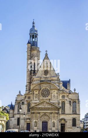 Saint Etienne du Mont ist eine Kirche in Paris. Es enthält den Schrein des Heiligen Genevieve, des Schutzpatrons von Paris Stockfoto