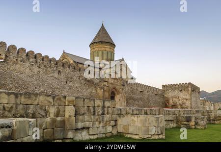 Die Svetitskhoveli Kathedrale ist eine orthodoxe Kathedrale in der historischen Stadt Mzcheta, Georgia, Asien Stockfoto