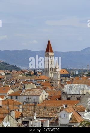 Blick auf die Altstadt von Trogir von der Festung Kamerlengo, Kroatien, Europa Stockfoto