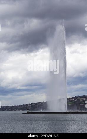 Blick auf den Genfer See mit Jet d'Eau Brunnen, Schweiz, Europa Stockfoto