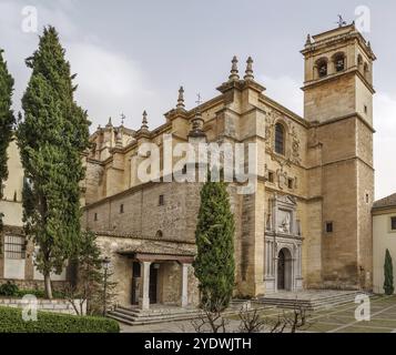 Das Kloster St. Jerome (Spanisch: Monasterio de San Jeronimo) ist eine römisch-katholische Kirche und ein Hieronymitenkloster in Granada. Architektonisch Stockfoto