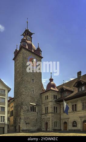 Luzerner Rathausuhrturm, erbaut zwischen 1602 und 1606 von Anton Isenmann im italienischen Renaissancestil Stockfoto