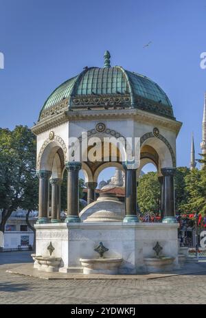Der Deutsche Brunnen ist ein Springbrunnen im Pavillon-Stil am nördlichen Ende des alten Hippodroms (Sultanahmet-Platz), Istanbul, Türkei, Asien Stockfoto