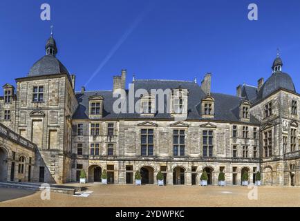 Chateau de Hautefort ist eine französische Burg in Dordogne, Frankreich Stockfoto