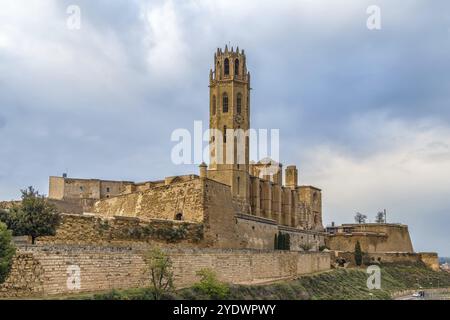 Die Kathedrale St. Maria von La Seu Vella ist die ehemalige Kathedrale der römisch-katholischen Diözese Lleida in Lleida, Katalonien, Spanien Stockfoto