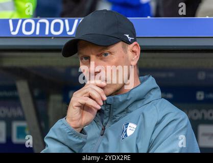 Sport, Fußball, Bundesliga, 2024/2025, VfL Bochum vs. FC Bayern München 0-5, Vonovia Ruhrstadion, Cheftrainer Markus Feldhoff (BO), DFL-VORSCHRIFTEN VERBIETEN JEDE VERWENDUNG VON FOTOGRAFIEN ALS BILDSEQUENZEN UND/ODER QUASI-VIDEO Stockfoto