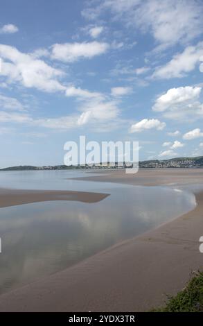 Die Flussmündung des Flusses Kent bietet einen Blick von Far Arnside und Morecambe Bay Westmorland und Furness England Stockfoto