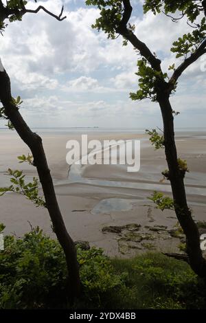 Die Flussmündung des Flusses Kent bietet einen Blick von Far Arnside und Morecambe Bay Westmorland und Furness England Stockfoto