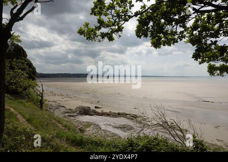 Die Flussmündung des Flusses Kent bietet einen Blick von Far Arnside und Morecambe Bay Westmorland und Furness England Stockfoto