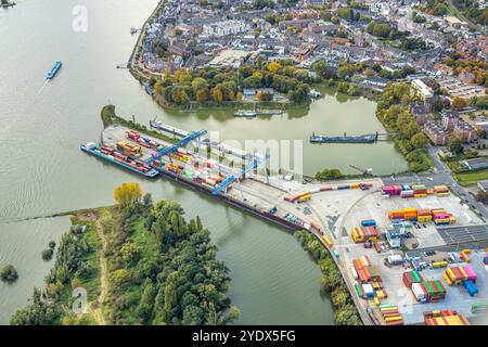 Luftbild, Hafen Emmerich, Löwenberger Landwehr mit Containerterminal, Emmerich, Emmerich am Rhein, Niederrhein, Nordrhein-Westfalen, Deutschland ACHTUNGxMINDESTHONORARx60xEURO *** Luftansicht, Hafen Emmerich, Löwenberger Landwehr mit Containerterminal, Emmerich, Emmerich am Rhein, Niederrhein, Nordrhein-Westfalen, Deutschland ATTENTIONxMINDESTHONORARx60xEURO Stockfoto