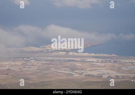 Halbinsel Gando und Flughafen Gran Canaria im Vordergrund. Gran Canaria. Kanarische Inseln. Spanien. Stockfoto