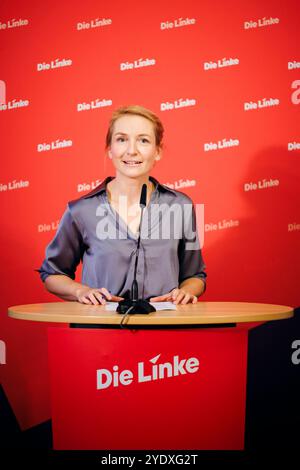 Ines Schwerdtner, Vorsitzende der Partei die Linke, aufgenommen im Rahmen einer Pressekonferenz in Berlin, 28.10.2024. Berlin Deutschland *** Ines Schwerdtner, Vorsitzende der Linkspartei, auf einer Pressekonferenz in Berlin, 28 10 2024 Berlin Deutschland Copyright: XFelixxZahnx Stockfoto