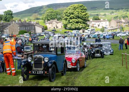 2024 Beamish Relability Oldtimer-Rallye in Bainbridge, Yorkshire Dales, Großbritannien. Stockfoto