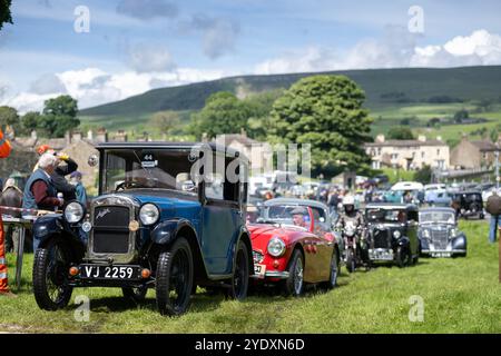 2024 Beamish Relability Oldtimer-Rallye in Bainbridge, Yorkshire Dales, Großbritannien. Stockfoto