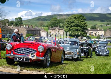 2024 Beamish Relability Oldtimer-Rallye in Bainbridge, Yorkshire Dales, Großbritannien. Stockfoto