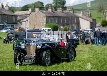 2024 Beamish Relability Oldtimer-Rallye in Bainbridge, Yorkshire Dales, Großbritannien. Stockfoto