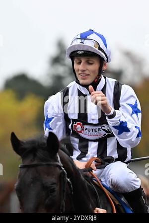 Leicester, Großbritannien, 28.10.2024, Beltadaay, geritten von George Wood, gewinnt die 2,05 Every Race Live on Racing TV Nursery Handicap Stakes auf der Leicester Racecourse, Leicester Picture von Paul Blake/Alamy Sports News Stockfoto