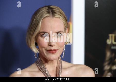 Los Angeles, USA. Oktober 2024. Leslie Bibb beim AFI fest 2024 „Juror #2“ Weltpremiere im TCL Chinese Theatre, Hollywood, CA, 27. Oktober 2024. Foto: Joseph Martinez/PictureLux Credit: PictureLux/The Hollywood Archive/Alamy Live News Stockfoto