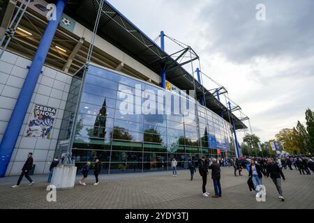 Duisburg, Schweiz. Oktober 2024. Duisburg, Deutschland, 28. Oktober 2024: Allgemeine Ansicht außerhalb der Schauinsland-Reisen-Arena vor dem Internationalen Freundschaftsfußballspiel für Damen zwischen Deutschland und Australien in der Schauinsland-Reisen-Arena in Duisburg, Deutschland. (Daniela Porcelli/SPP) Credit: SPP Sport Press Photo. /Alamy Live News Stockfoto